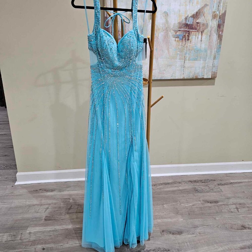 NWT Sean Collection Size 6 Sky Blue Gown Prom Evening Pageant Dress Beaded